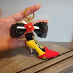 東京ディズニーリゾート　クルエラ　ハイヒールキーホルダー　美品
