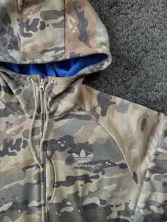 【希少】adidas snowboarding パーカー