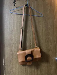 ブラウンレザー フラップバッグ