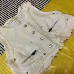 FrifrietBribri ホワイトフリルベスト ジッパーポケット付き