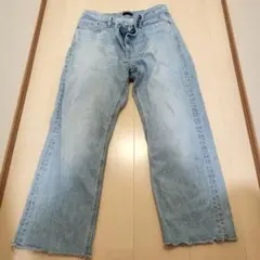 ユニクロ　ストレートデニム　W28
