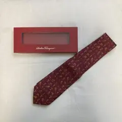 Salvatore Ferragamo シルクネクタイ 赤