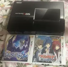ニンテンドー3DSコスモブラック本体/充電器/充電台/SD/説明書類/ソフト2個