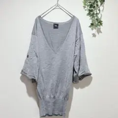 【ビッキー】グレー Vネック ７分袖ニット　袖ボタンあり　サイズ2 ウール混