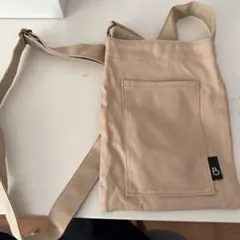 サコッシュ