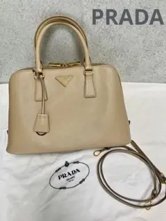 PRADA ✴︎ サフィアーノ ハンドバッグ