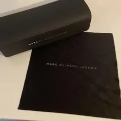 Marc by Marc Jacobs メガネケース クロスセット