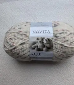 NOVITA NALLE 毛糸 100g 260m