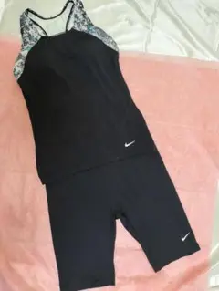 NIKEフィットネス水着セパレート水着2024秋冬モデル
