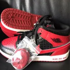 ラスト1点✨NIKE AIR JORDAN 1 MID(GS) 24cm