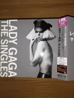 レディー・ガガ / ザ・シングルス[初回生産限定盤] Amazon.co.jp: ザ・シングルス - レディー・ガガ: ミュージック