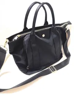 いいサイズのポケット沢山　ショルダーバッグ♡ハニーズ