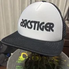 asics tiger トラッカー　キャップ