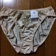ワコール フロントお花レース艶テロショーツL