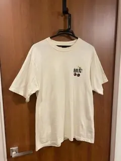 HUFのチェリー柄Tシャツ
