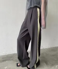 AIC. エーアイシー サイドラインスラックスパンツ ダークグレー