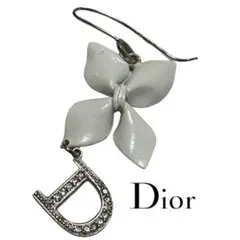 Dior フラワーモチーフピアス(片耳用)