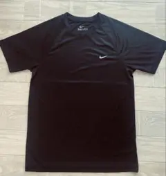 (最後割引)Nike DRI-FIT ブラック Tシャツ Sサイズ