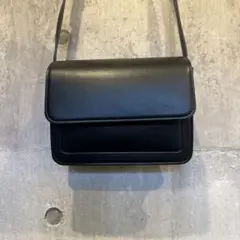 【美品】ブラック ショルダーバッグ 2コンパートメント