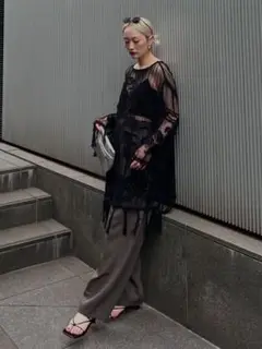 ☆Ameri MEDITTERA☆【美品】完売品　ブラック　花柄鍵編みフリンジ♡