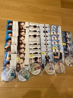 【全巻セット】ホワイトカラー DVD 全シーズン 全41巻 全巻セット】ホワイトカラー DVD 全シーズン 全41巻の通販 by Ri