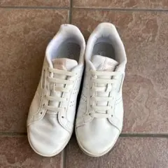 adidas レディース シューズ ホワイト　テニスシューズ