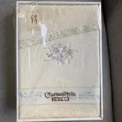 【新品】シルク100% 毛布　絹　140㎝×200㎝