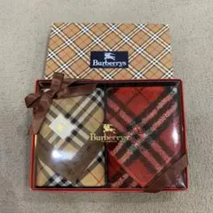 【Burberry’s】バーバリーズ　ハンカチ　2枚セット 赤 希少