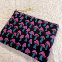きのこ柄 ハンドメイド　ポーチ
