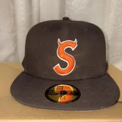 supreme Sロゴ　new era ツノS 7 5/8