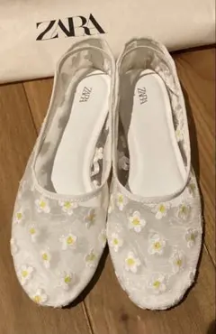 ZARA 花柄刺繍 スリッポン ホワイト