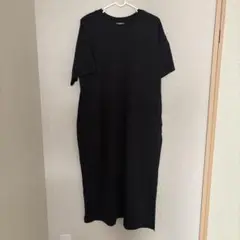 UNIQLO Aラインワンピース　黒 半袖 ロングワンピース Ｌ