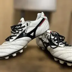 Mizuno Morelia サッカーシューズ ホワイト/ブラック/レッド