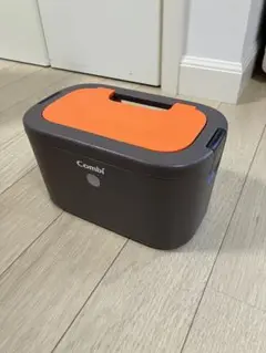 Combi おしりふきウォーマー ネオンオレンジ