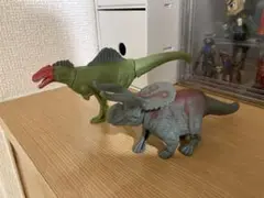マクドナルド ハッピーセット 恐竜 ジュラシックワールド