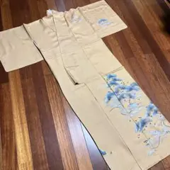 M【未使用に近い】着物　ベージュ