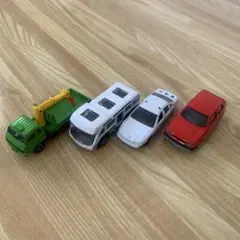 ミニカー 4台セット 箱無し