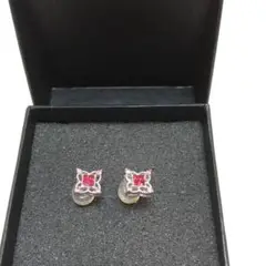 ルビーピアス