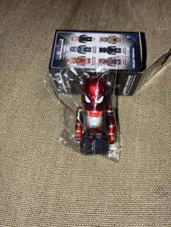 ベアブリック チェイス　マーベル　インフィニティ・サーガ　アイアンスパイダー