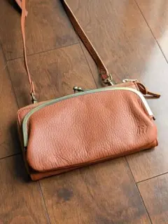 artigiano アルティジャーノ お財布ショルダー 本革 がま口マホン