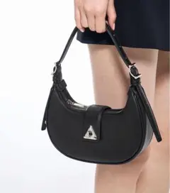 charles&keith ブラックショルダーバッグ