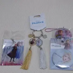アナと雪の女王２ バッジ、キーホルダー まとめ売り！未開封、おまけつき