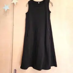 ⤵️夏物【140】未使用 GU 黒 ノースリーブ ワンピース Aライン 女の子
