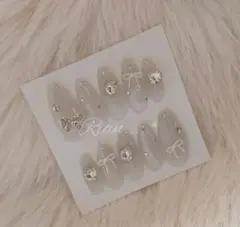 Item thumbnail for item 48bb2d34-1a98-4db8-9e13-9d19d7b3e9c6