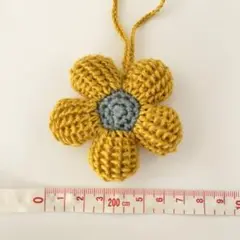 ハンドメイド かぎ編み 花チャーム