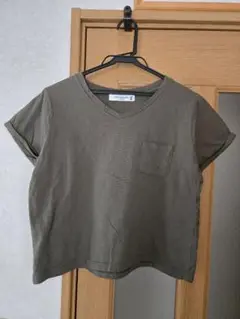 お値下げ❗カーキ　Vネック　コットン半袖 Tシャツ 　Mサイズ