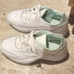 Reebok ホワイトミント スニーカー