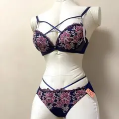 Item thumbnail for item 253dabda-f39e-4547-9988-545f9953da95