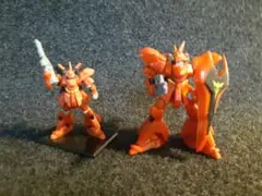 ガンダム フィギュア サザビー ２体