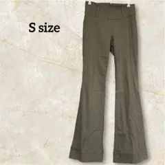 レディースフレアパンツ Sサイズ ブラウン茶色ストレッチ素材ベルトループ
